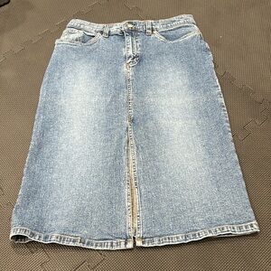 Old Navy size 4 denim skirt